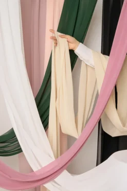 Chiffon Bordløber i Sort, 5 meter